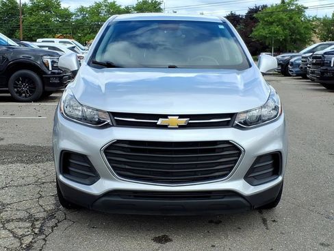 Used 2020 Chevrolet Trax LS w/ Tint and Cruise Package FWD image 8