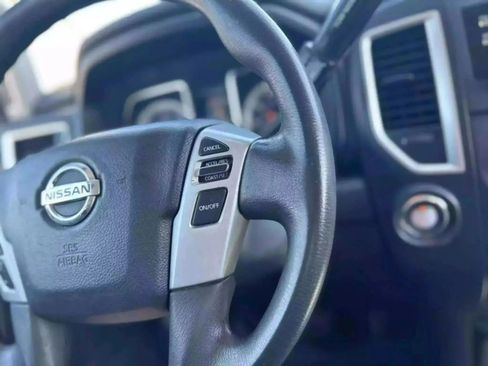 Used 2017 Nissan Titan S RWD image 13