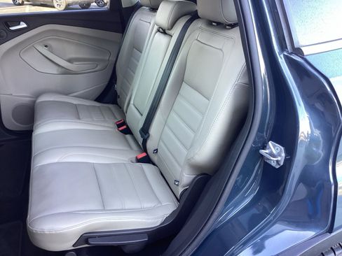 Used 2019 Ford Escape Titanium image 14