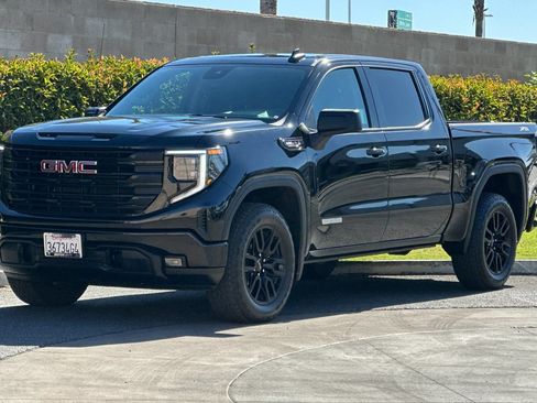 Certified 2025 GMC Sierra 1500 Elevation w/ Preferred Package AWD/4WD image 8
