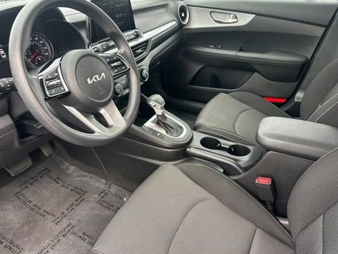 Used 2024 Kia Forte LXS FWD image 11