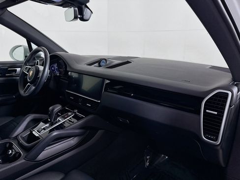 Certified 2019 Porsche Cayenne image 28