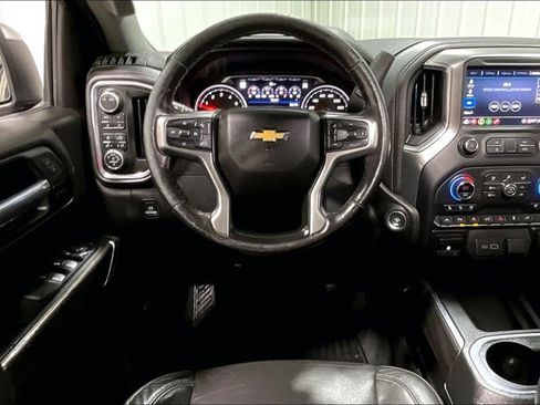 Used 2020 Chevrolet Silverado 1500 LTZ w/ LTZ Premium Package AWD/4WD image 5