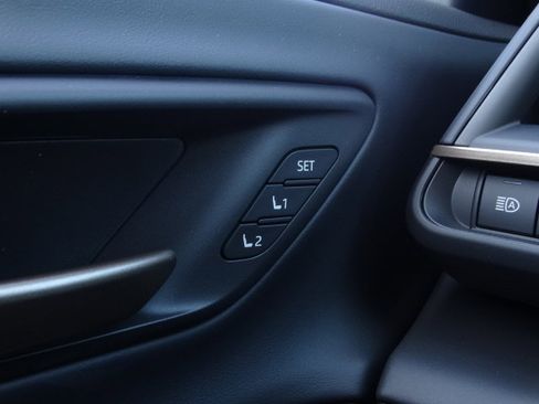 New 2026 Toyota Crown Signia Limited image 30