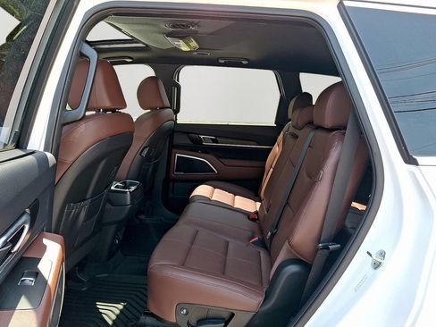 Used 2023 Kia Telluride EX AWD/4WD image 8