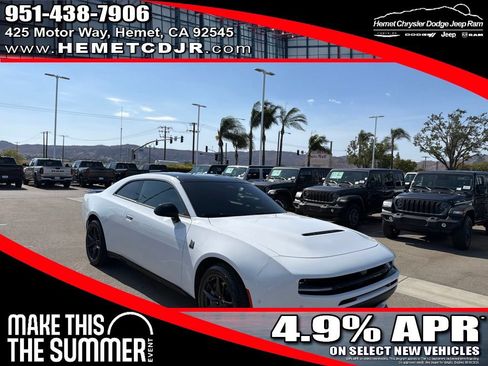 Used 2026 Dodge Charger Scat Pack w/ Blacktop Package AWD/4WD image 1