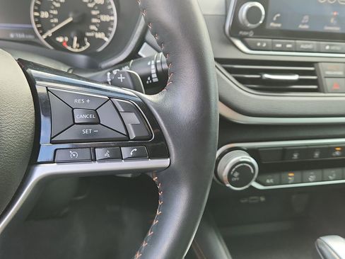 Used 2020 Nissan Altima 2.5 SR image 17