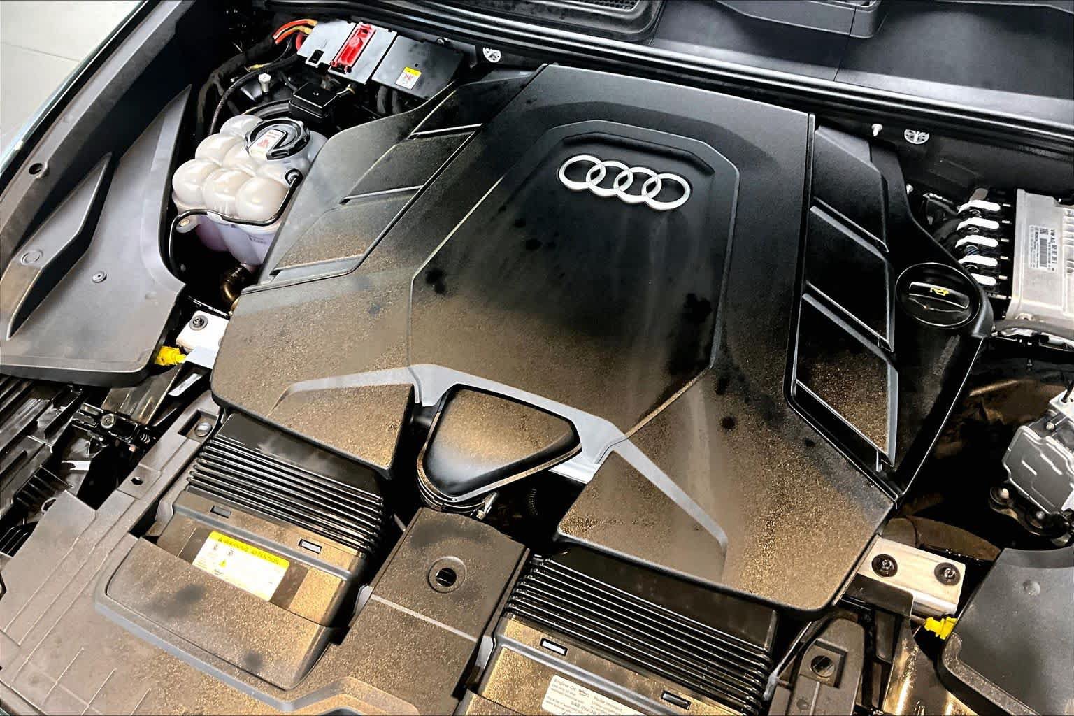 Used 2023 Audi Q8 Premium Plus w/ Premium Plus Package AWD/4WD image 31