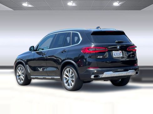 Used 2019 BMW X5 xDrive40i w/ Convenience Package AWD/4WD image 3