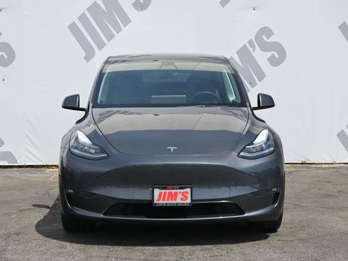 Used 2021 Tesla Model Y Long Range image 2