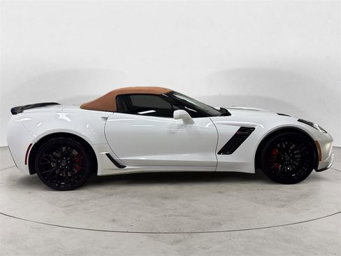 Used 2016 Chevrolet Corvette Z06 w/ 3LZ Preferred Equipment Group image 6