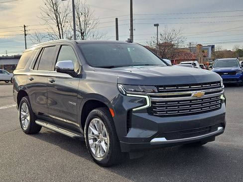 Used 2021 Chevrolet Tahoe Premier w/ Premium Package image 3