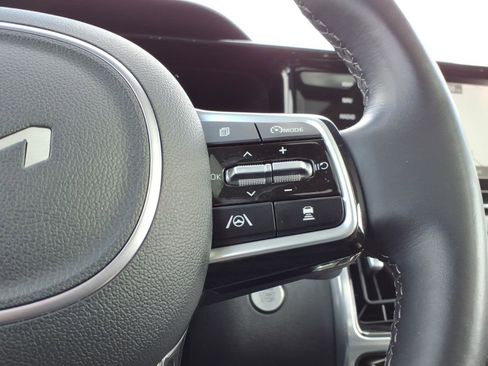 Used 2023 Kia Sorento SX Prestige image 29