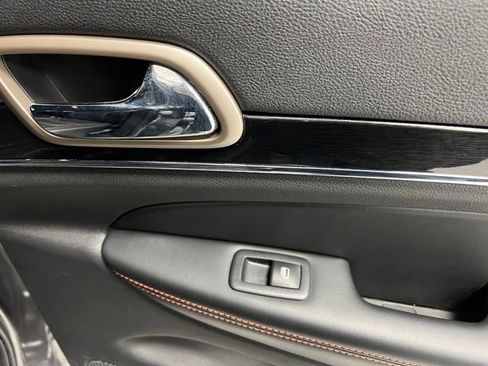 Used 2016 Jeep Grand Cherokee Limited 75th Anniversary image 50