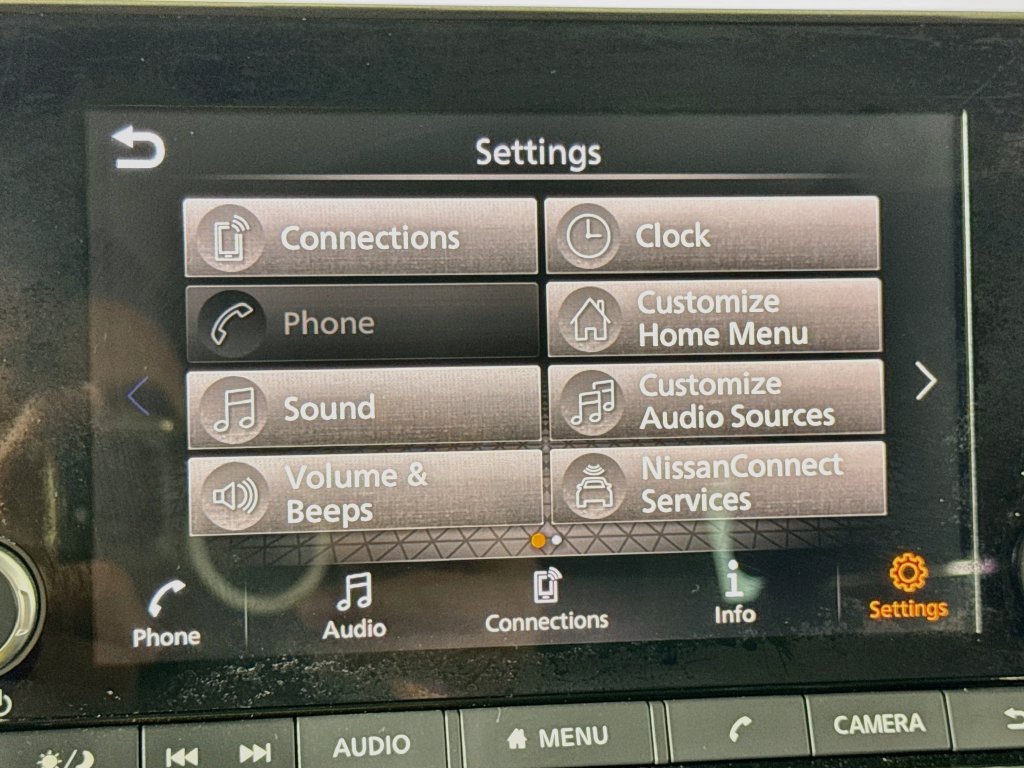 Used 2022 Nissan Pathfinder SV FWD image 24