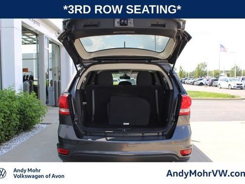 Used 2019 Dodge Journey SE FWD image 8