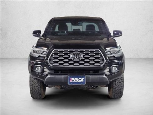 Used 2021 Toyota Tacoma TRD Off-Road image 2