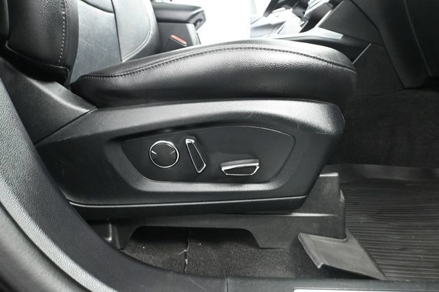 Used 2020 Ford Explorer Limited AWD/4WD image 45