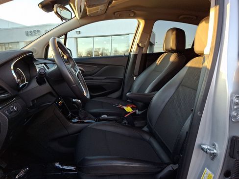 Used 2022 Buick Encore Preferred w/ Safety Package image 14