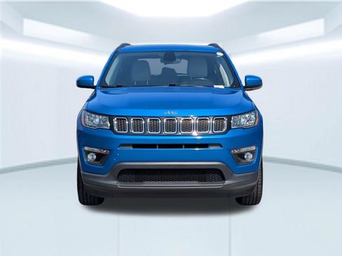 Used 2019 Jeep Compass Latitude w/ Popular Equipment Group AWD/4WD image 10