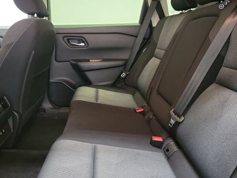 Used 2024 Nissan Rogue SV AWD/4WD image 10