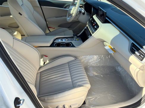 New 2026 Genesis G70 2.5T Prestige image 13