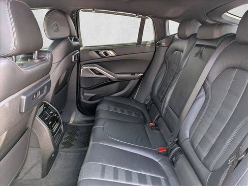 Used 2020 BMW X6 sDrive40i RWD image 16
