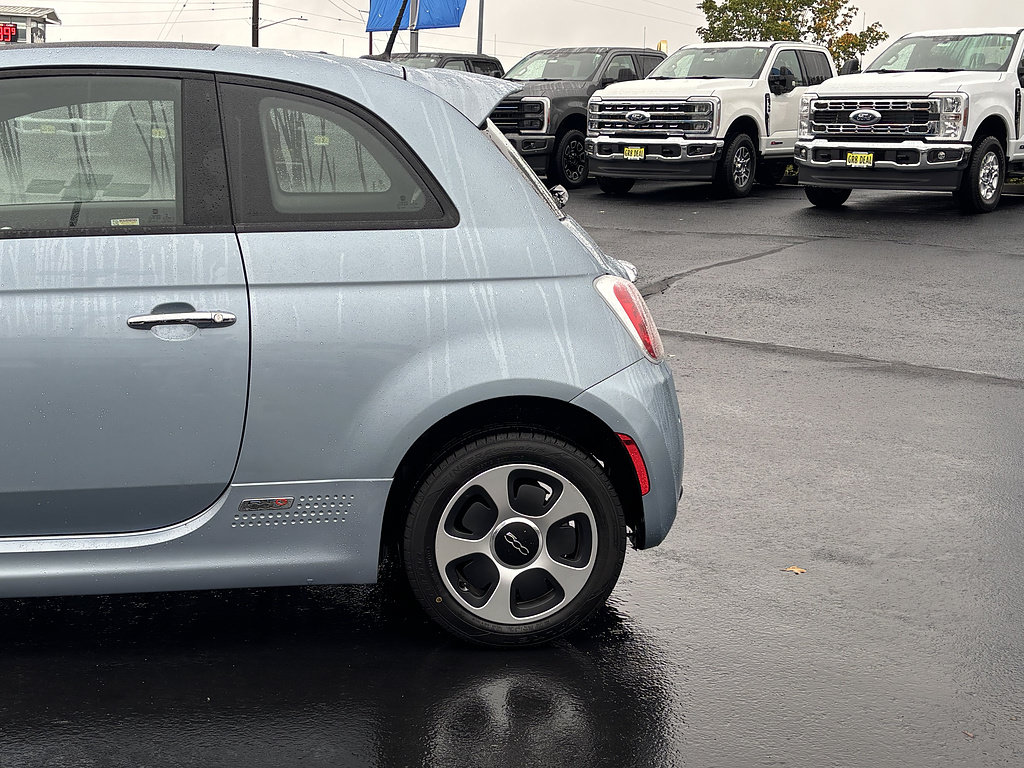 Used 2015 FIAT 500 e FWD image 11