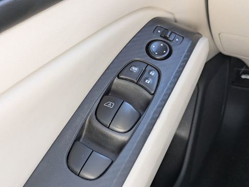 Used 2025 Nissan Altima 2.5 SV FWD image 23