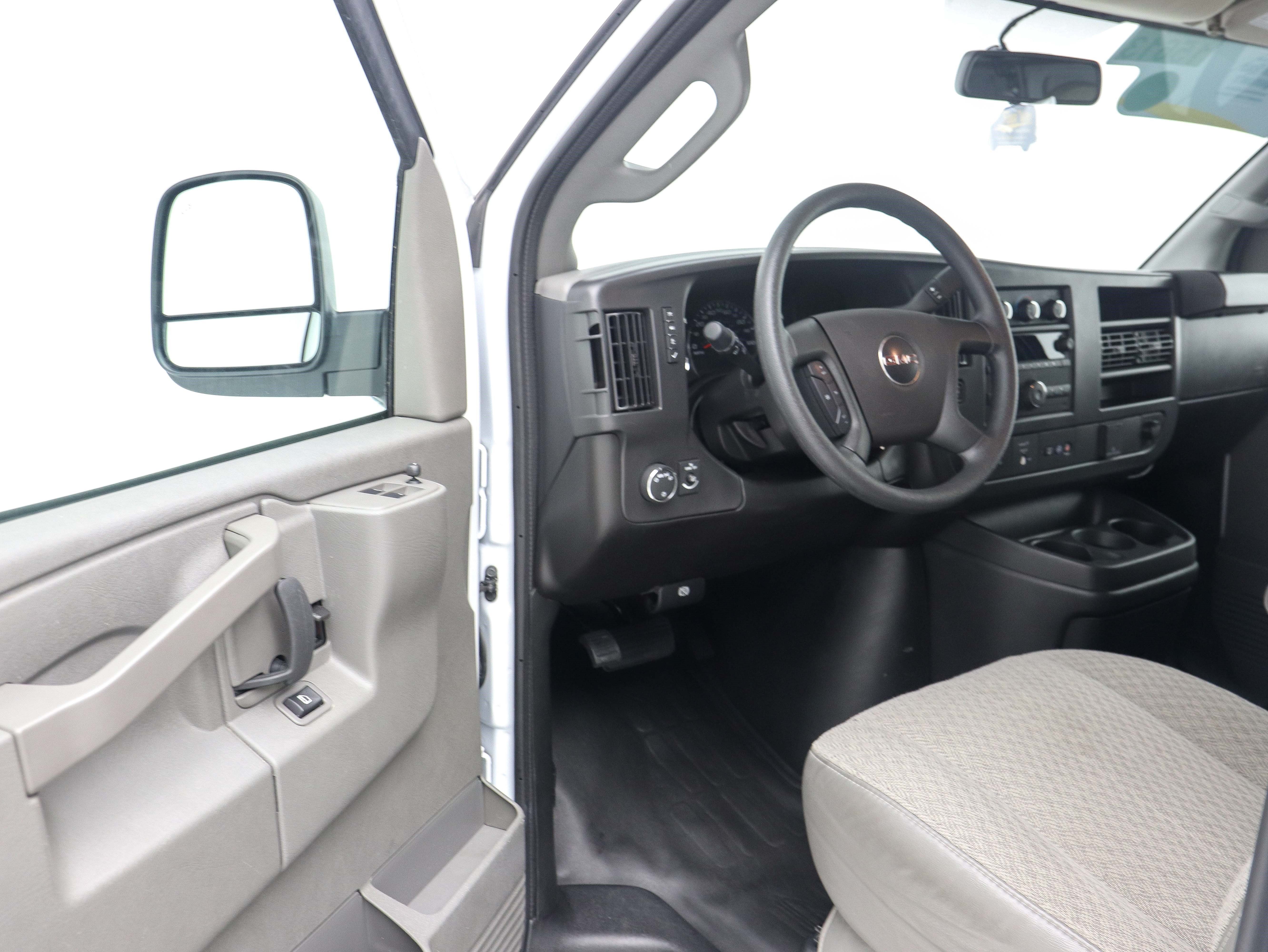 Used 2025 GMC Savana 2500 Extended w/ Driver Convenience Package RWD image 18