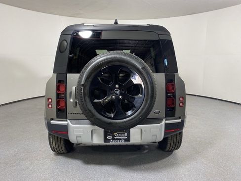 Used 2021 Land Rover Defender 110 S image 6