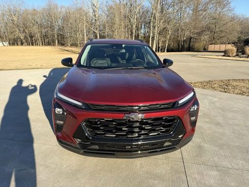 Used 2024 Chevrolet Trax ACTIV w/ Sunroof Package image 9