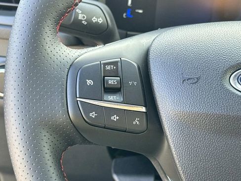 Used 2025 Ford Escape ST-Line w/ Equipment Group 301A image 23