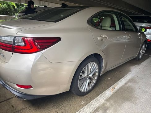 Used 2017 Lexus ES 350 FWD image 6