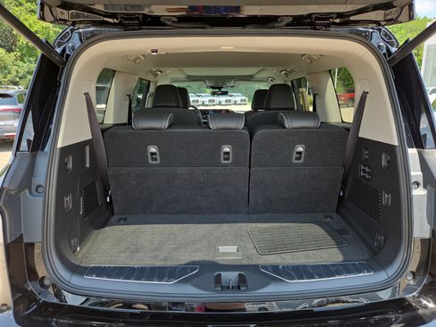 Used 2025 INFINITI QX80 Luxe AWD/4WD image 10