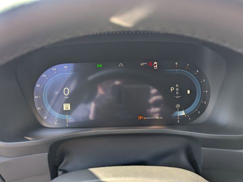 New 2025 Volvo XC40 B5 Core w/ Protection Package Premier image 13