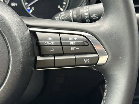 Used 2024 MAZDA MAZDA3 s image 31