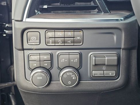 New 2026 Chevrolet Tahoe LS image 35