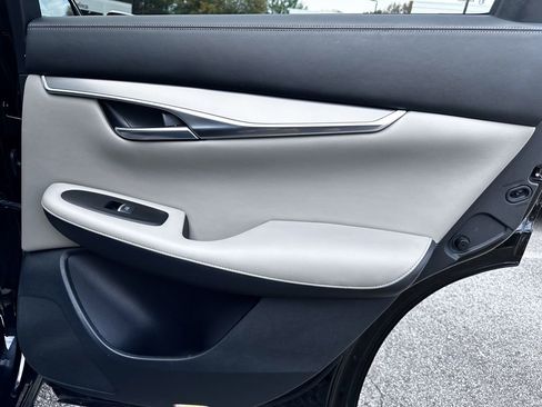 Used 2023 INFINITI QX50 Luxe w/ Accent Package image 33