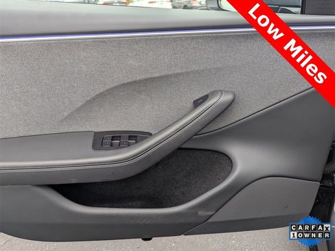 Used 2025 Tesla Model 3 image 26