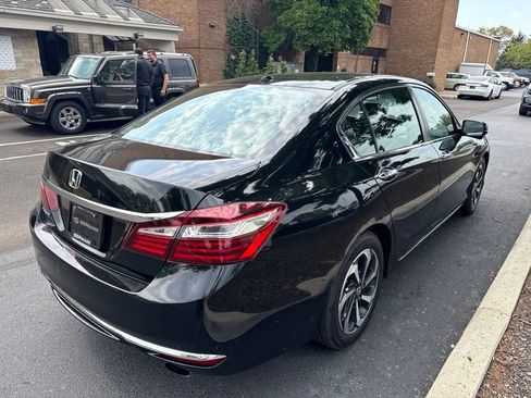 Used 2017 Honda Accord EX image 6