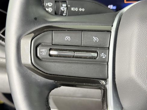 Used 2024 Chevrolet Colorado LT w/ LT Convenience Package III RWD image 23