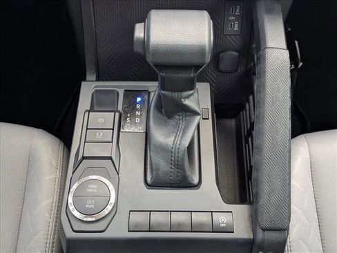 Used 2025 Toyota Tacoma SR5 image 12