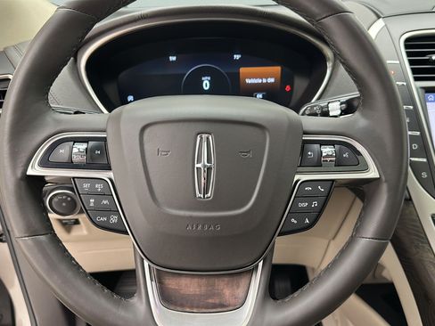 Used 2020 Lincoln Nautilus Reserve w/ Equipment Group 201A AWD/4WD image 16
