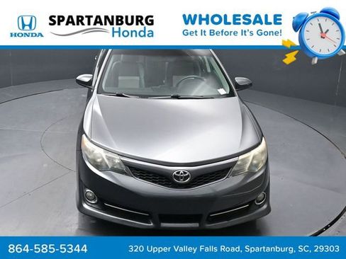 Used 2014 Toyota Camry SE image 24