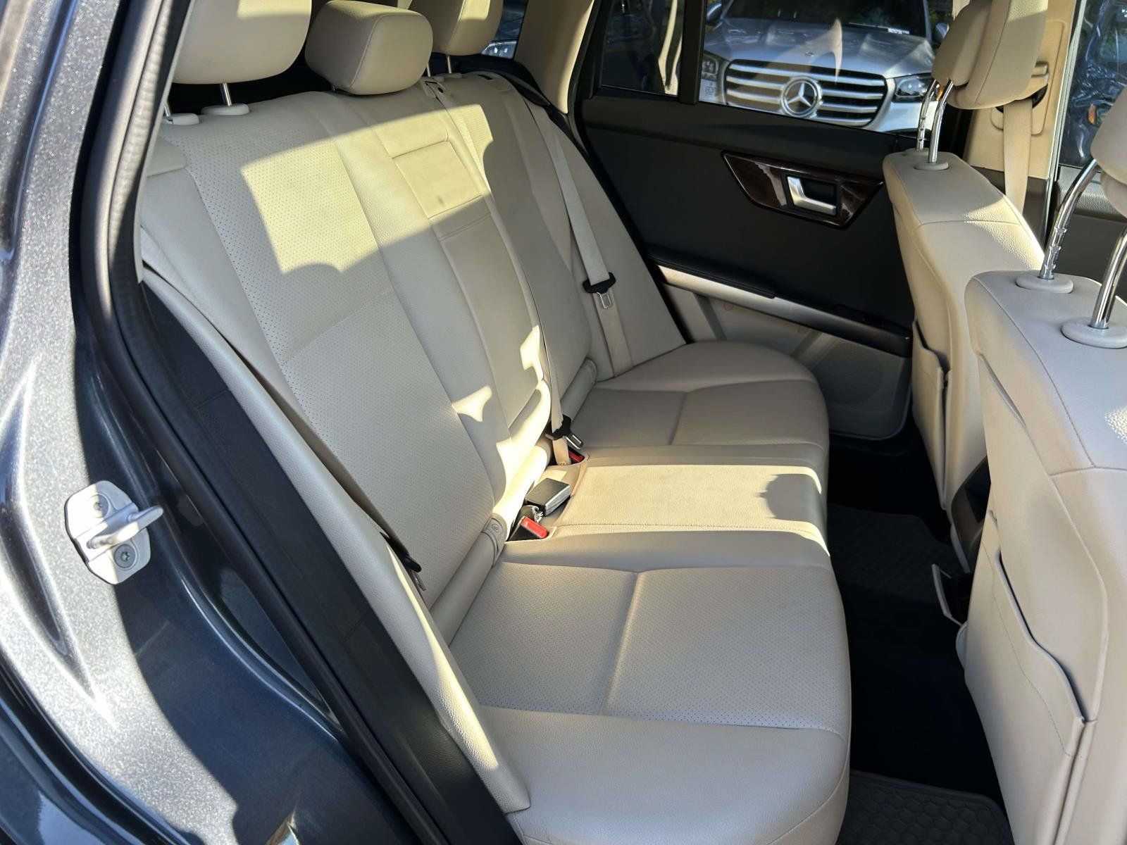 Used 2014 Mercedes-Benz GLK 250 BlueTEC 4MATIC image 45