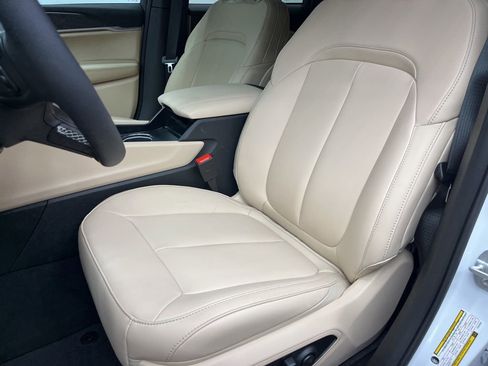 New 2026 Jeep Grand Cherokee Limited image 8