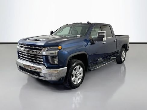 Used 2020 Chevrolet Silverado 2500 LTZ w/ LTZ Premium Package AWD/4WD image 3