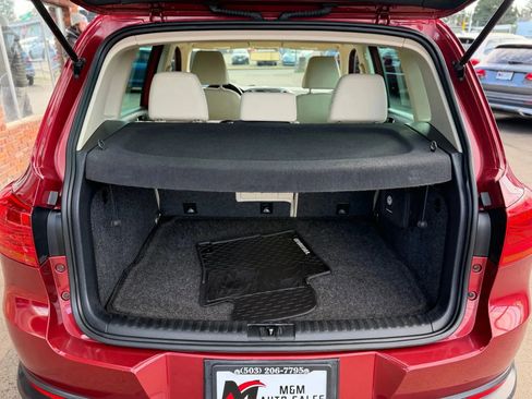 Used 2015 Volkswagen Tiguan SE image 15