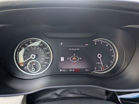 New 2026 Genesis G70 2.5T image 6